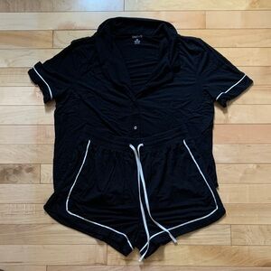 GAP Black Short Sleeve Pajama Set with White Piping
